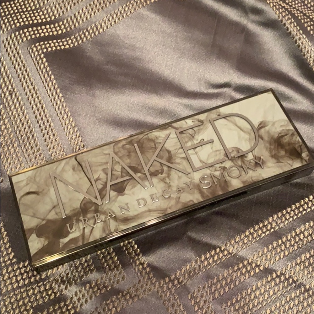 Urban Decay Smoky Palette